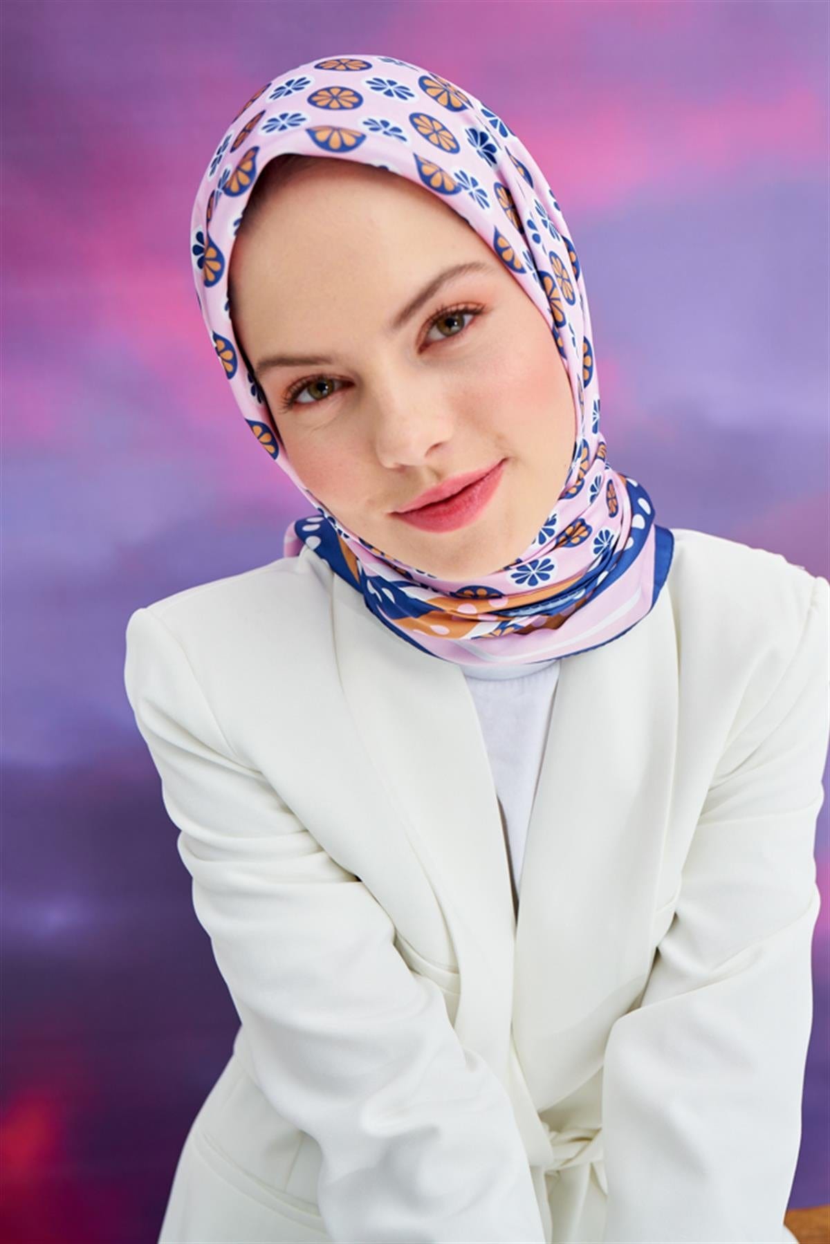 mina-pattern-twill-square-scarf-pink-1288.jpg