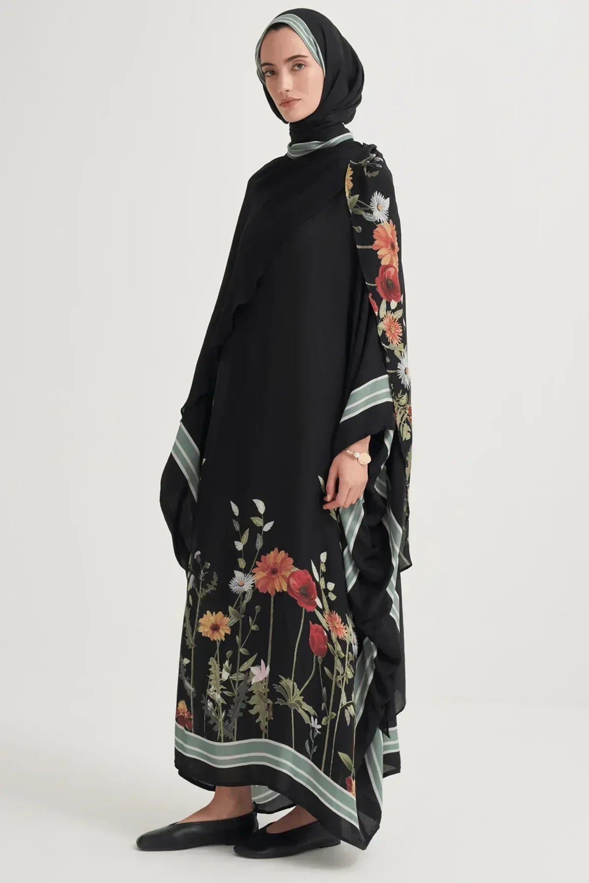 mirya-incira-viscose-kaftan-black-4421 - Carell Hijab