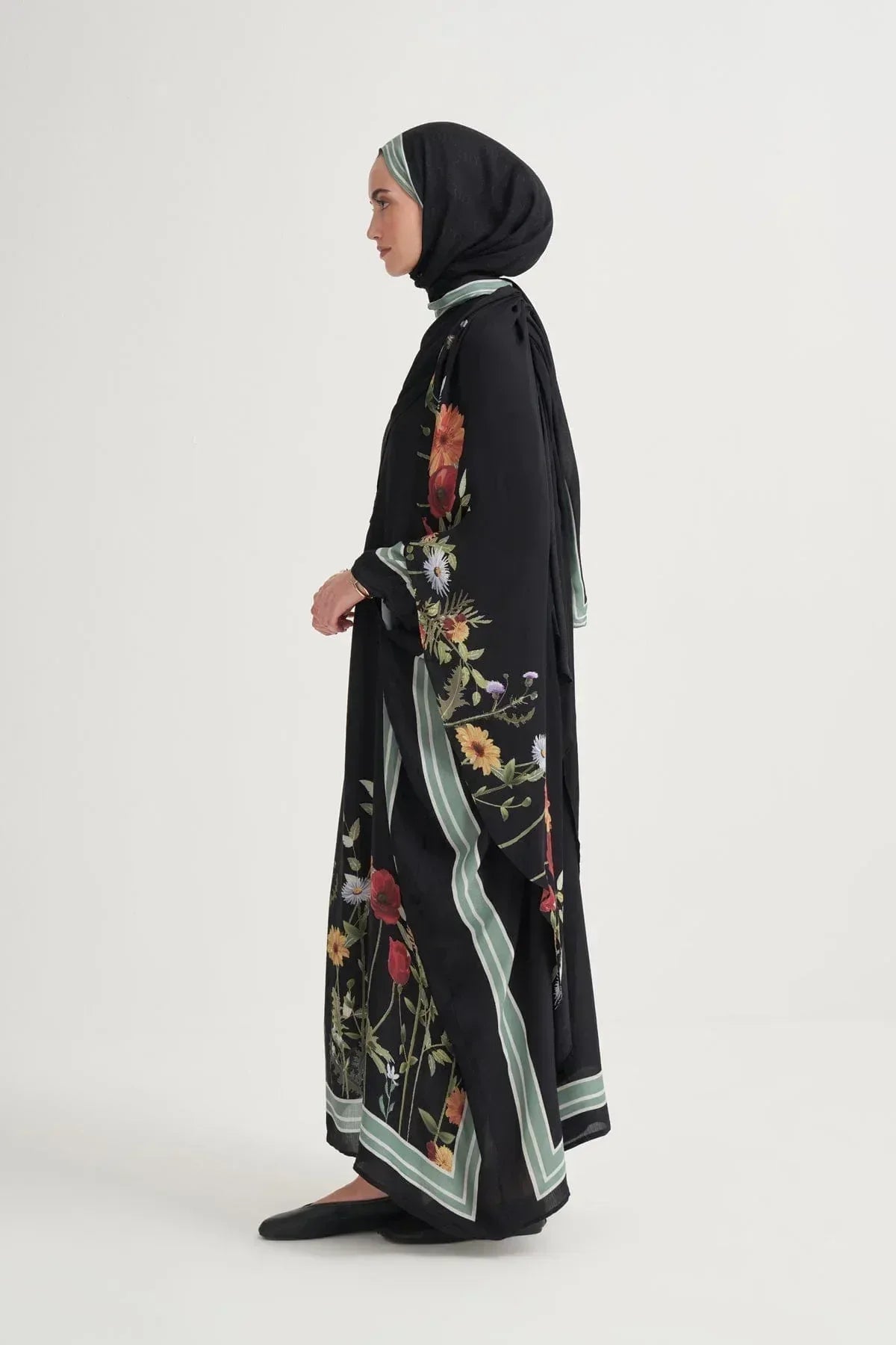 mirya-incira-viscose-kaftan-black-4422 - Carell Hijab