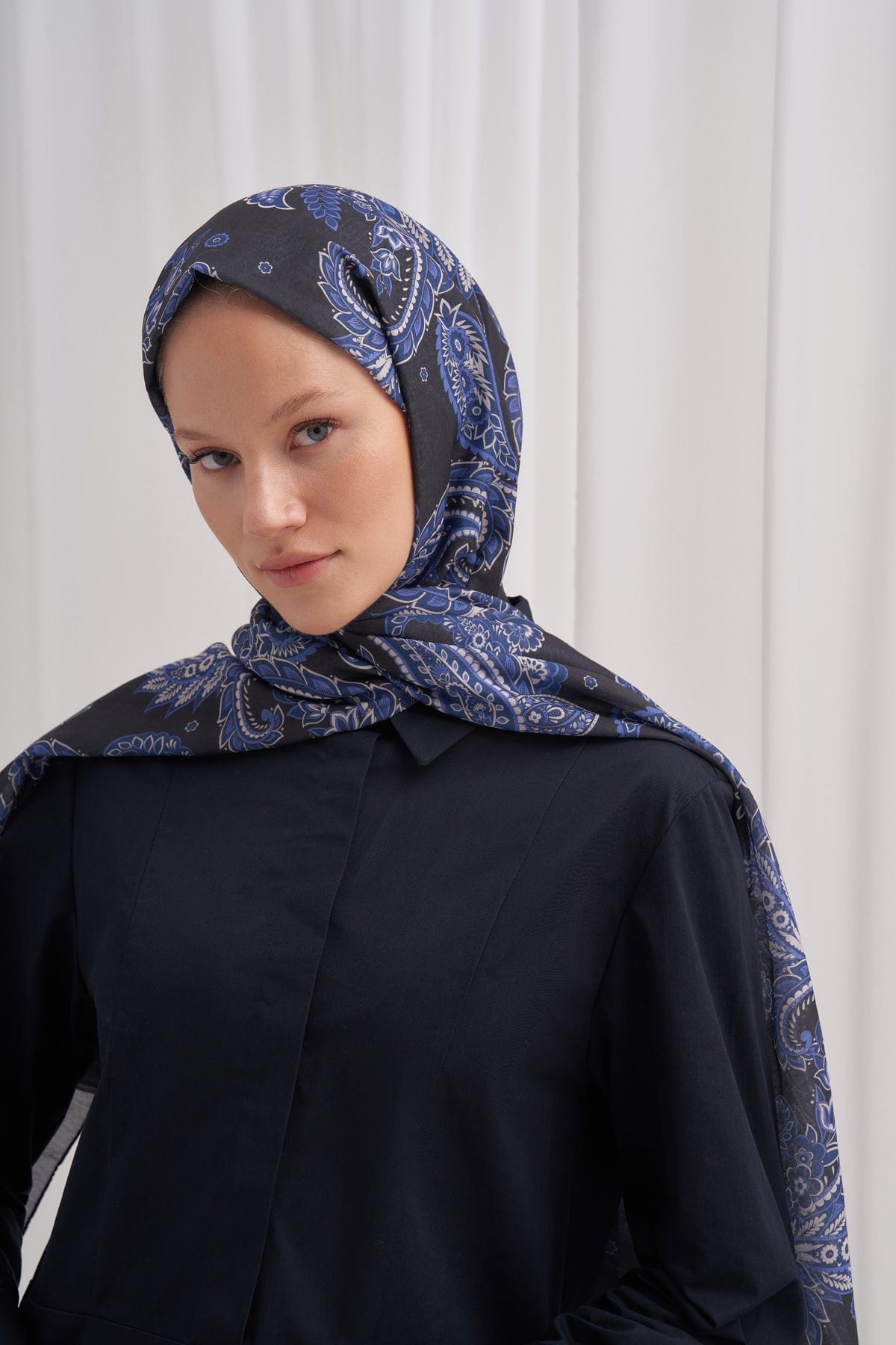 mist-nilla-cotton-scarf-deep-blue-2087.jpg