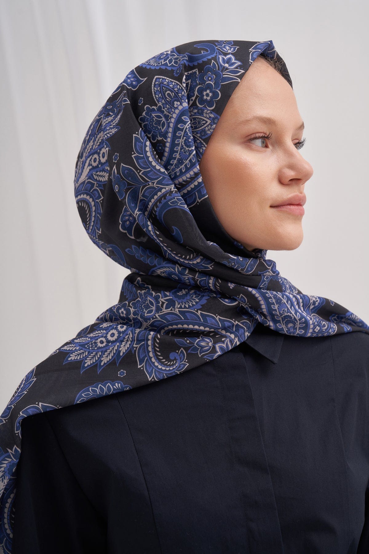 mist-nilla-cotton-scarf-deep-blue-2088.jpg
