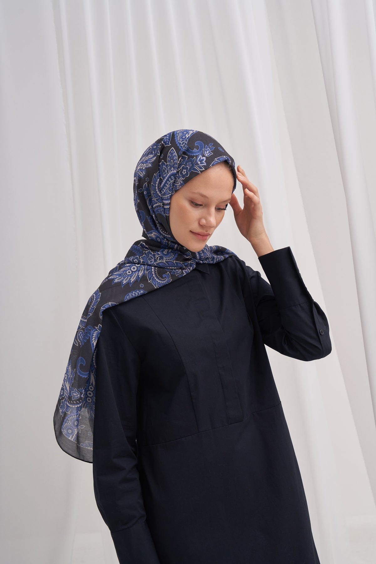 Mist Nilla Cotton Scarf Deep Blue