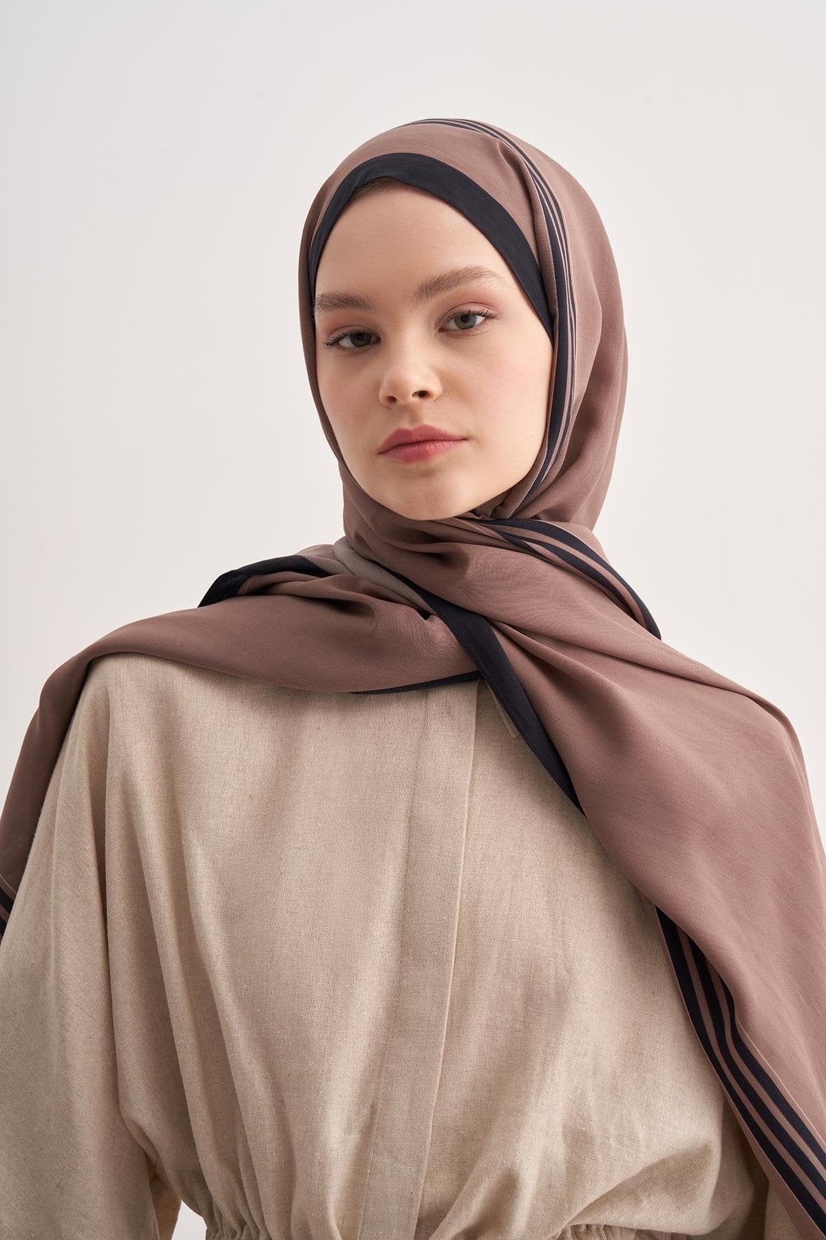 Mono Monogram Viscose Scarf Milk Coffee