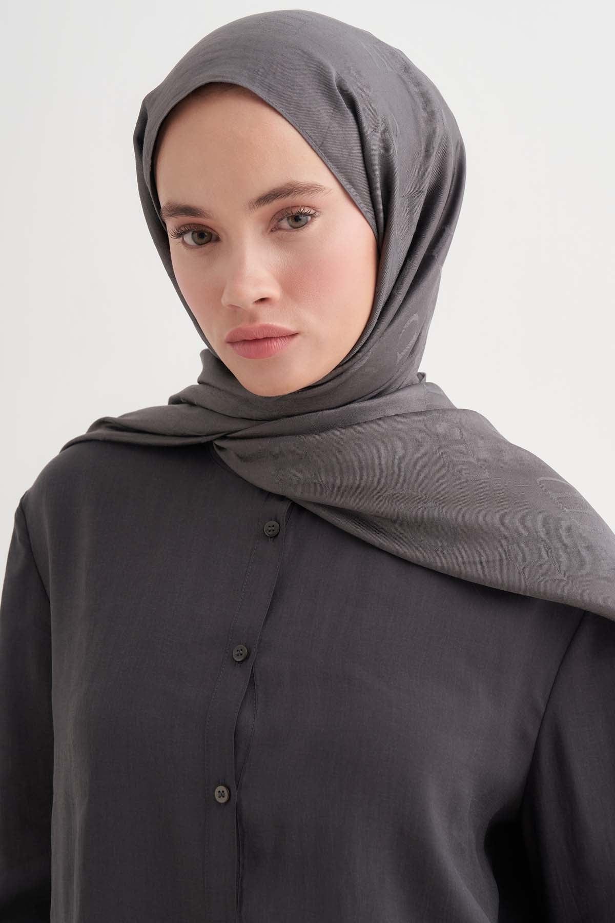 monogram-pattern-liora-cotton-scarf-anthracite-3751.jpg