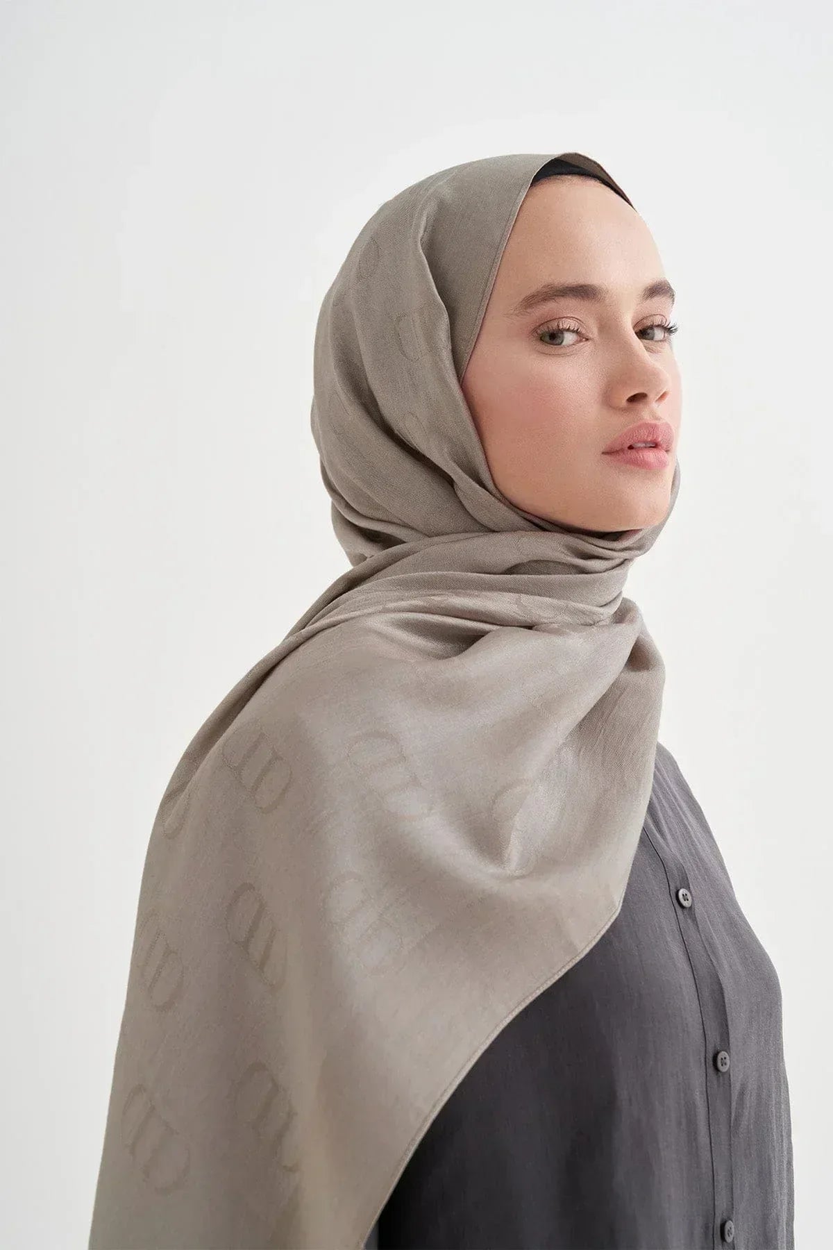 monogram-pattern-liora-cotton-scarf-ash-grey-5107 - Carell Hijab