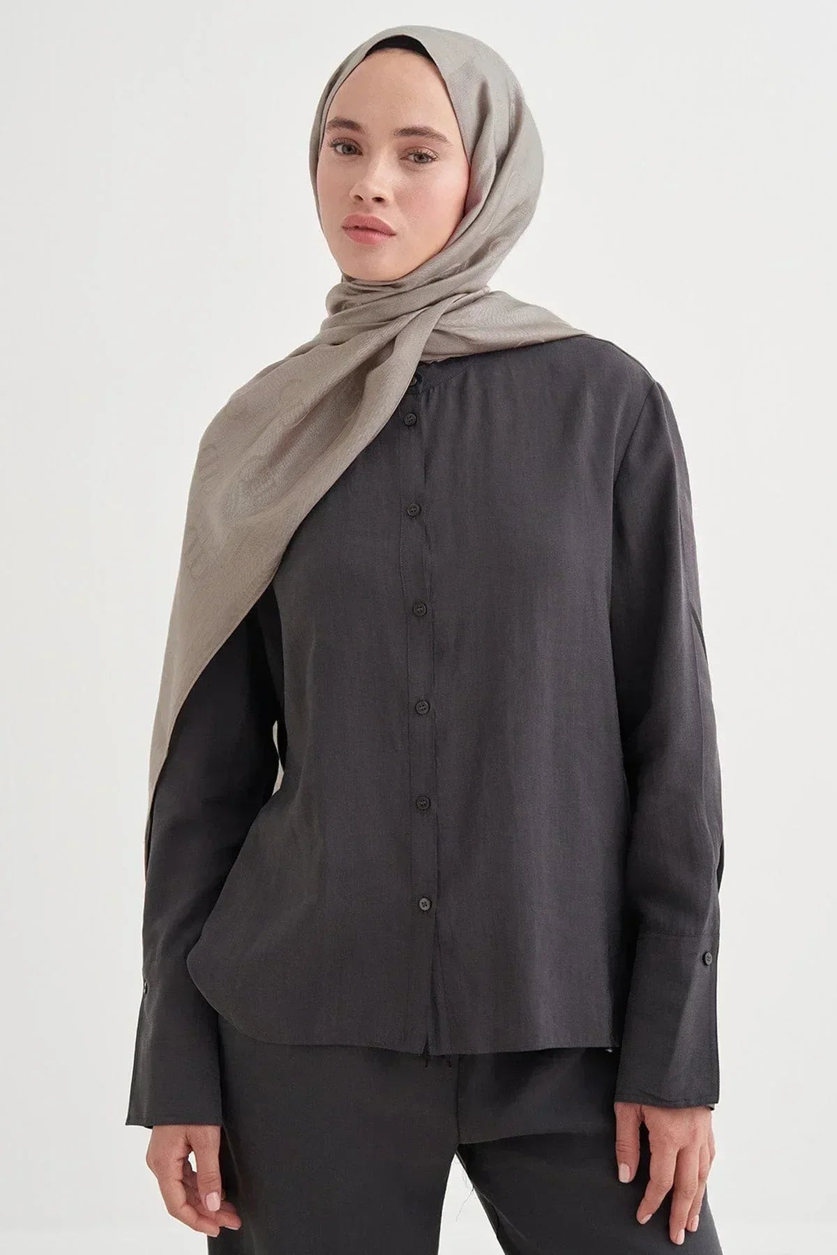 monogram-pattern-liora-cotton-scarf-ash-grey-5109 - Carell Hijab
