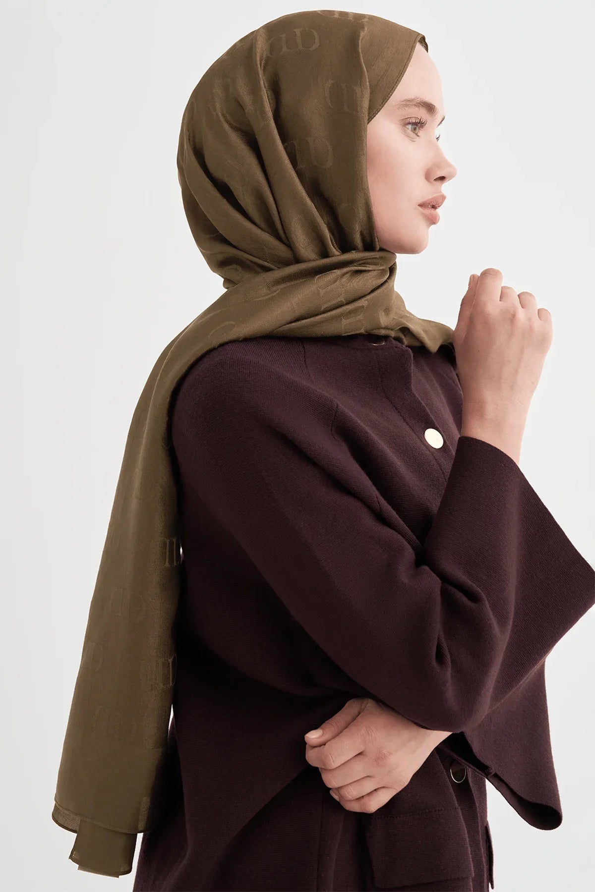 monogram-pattern-liora-cotton-scarf-walnut-5496_4e80e2e0-c53c-45c2-8403-6b8d7ffbb94d - Carell Hijab