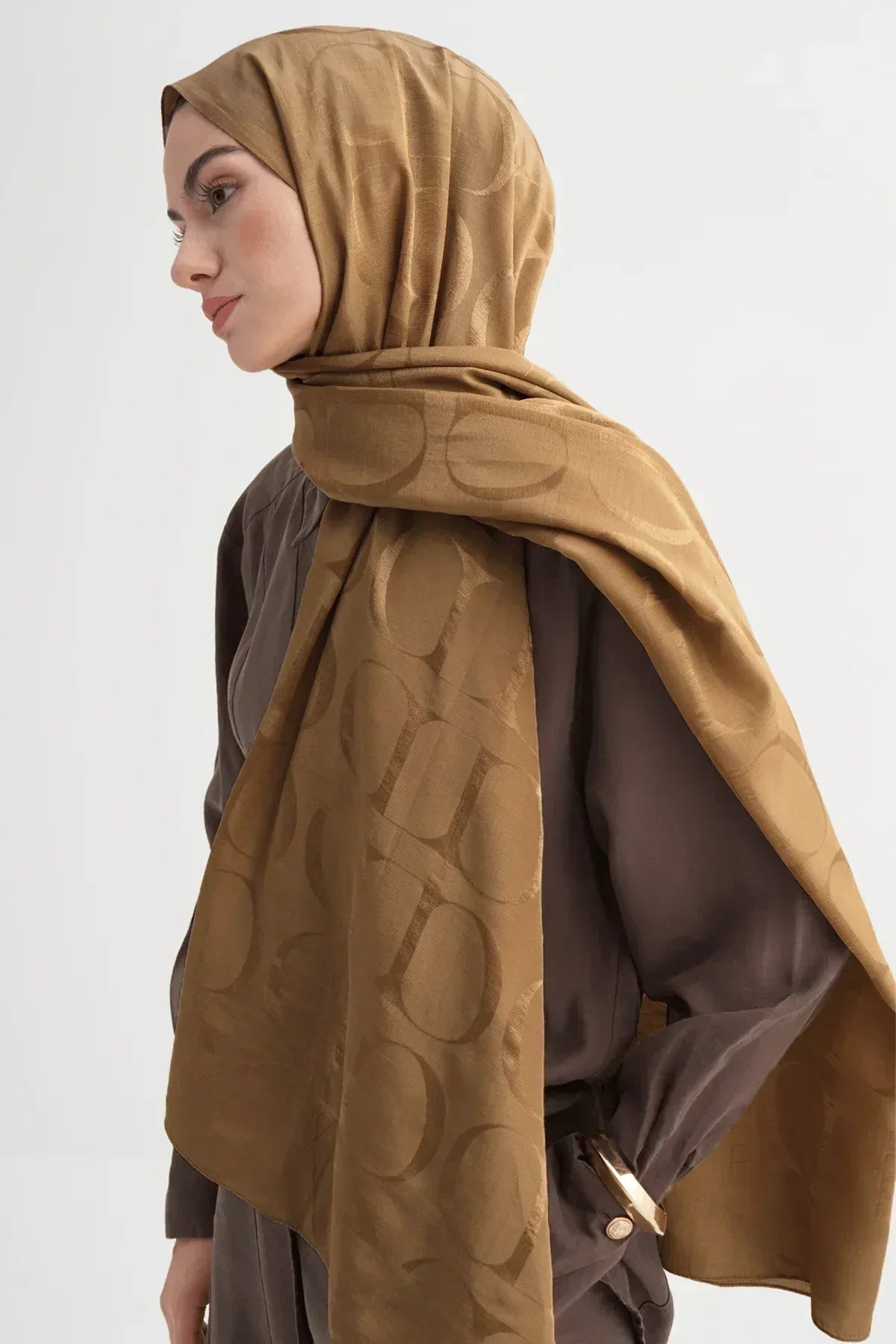monogram-pattern-rina-viscose-scarf-red-brown-5115 - Carell Hijab