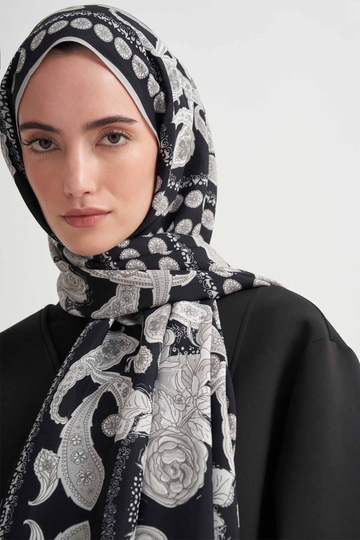 Moon Incira Viscose Scarf Black