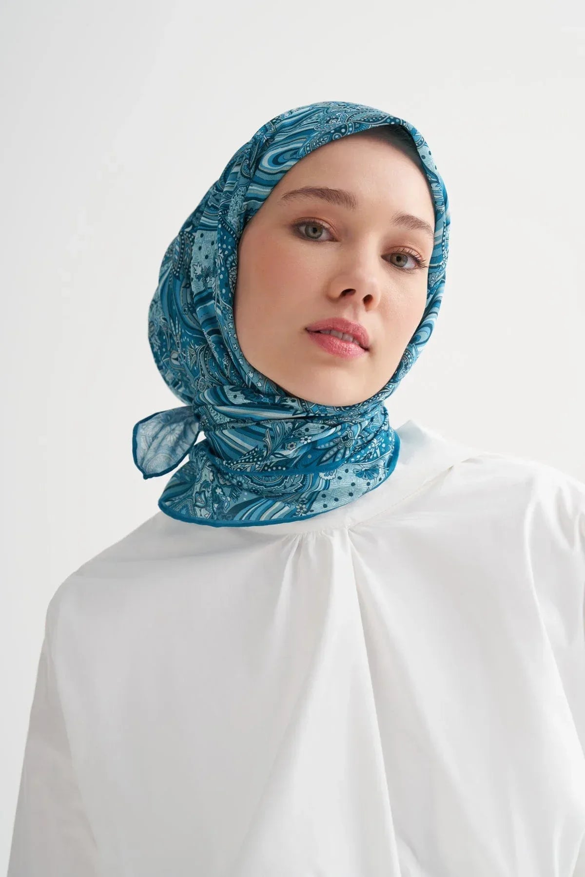 nerissa-soft-scarf-turquoise-4956 - Carell Hijab