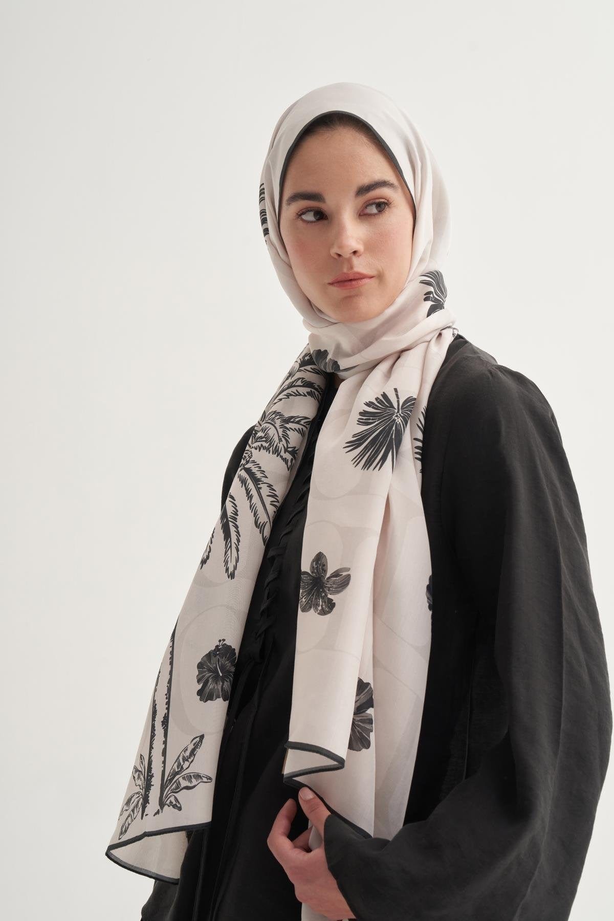 Noir Floral Monogram Viscose Scarf Cream