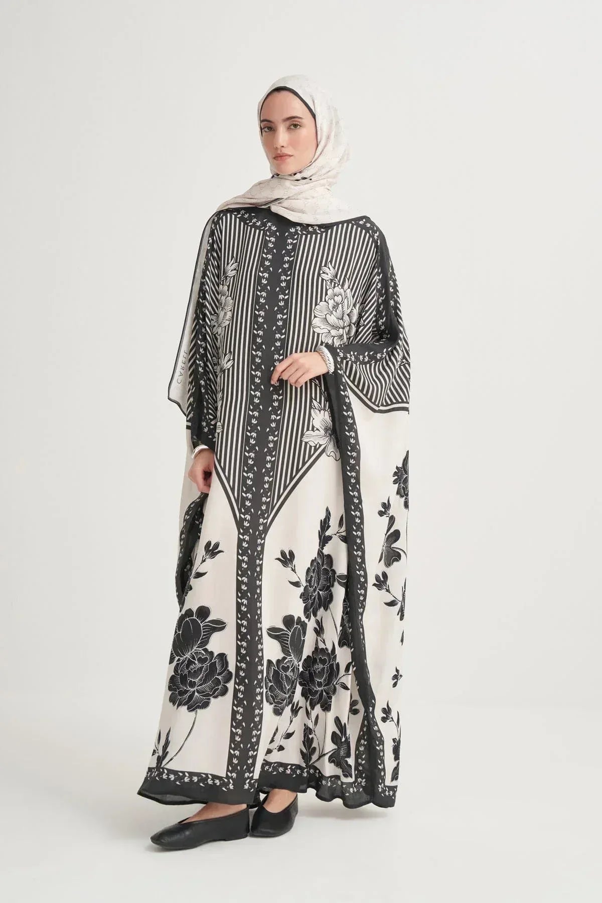 novera-viscose-kaftan-cream-4451 - Carell Hijab