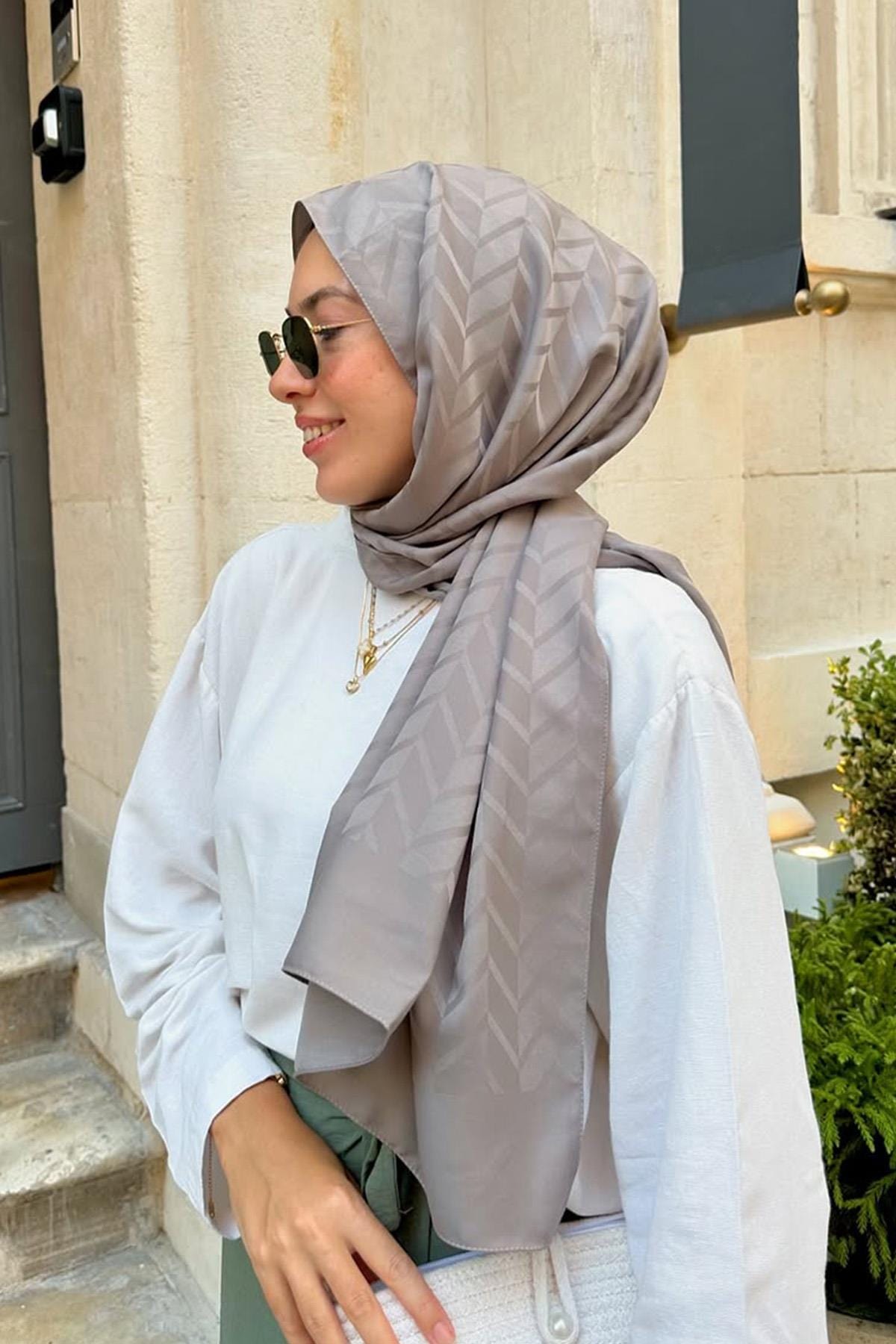 nur-sultan-s-choice-diamond-pattern-cotton-silk-scarf-with-smoky-gray-2513.jpg
