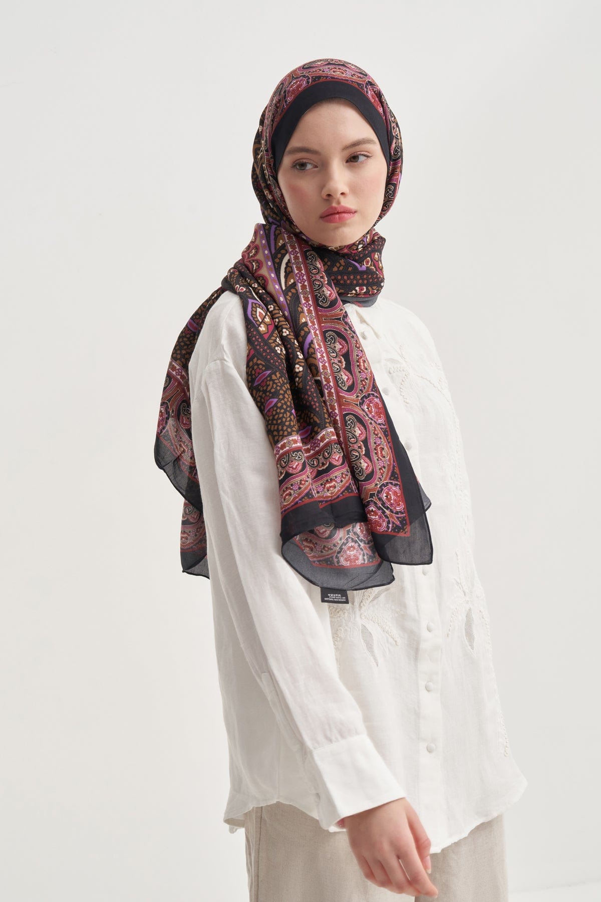 Olea Nilla Cotton Scarf Dark