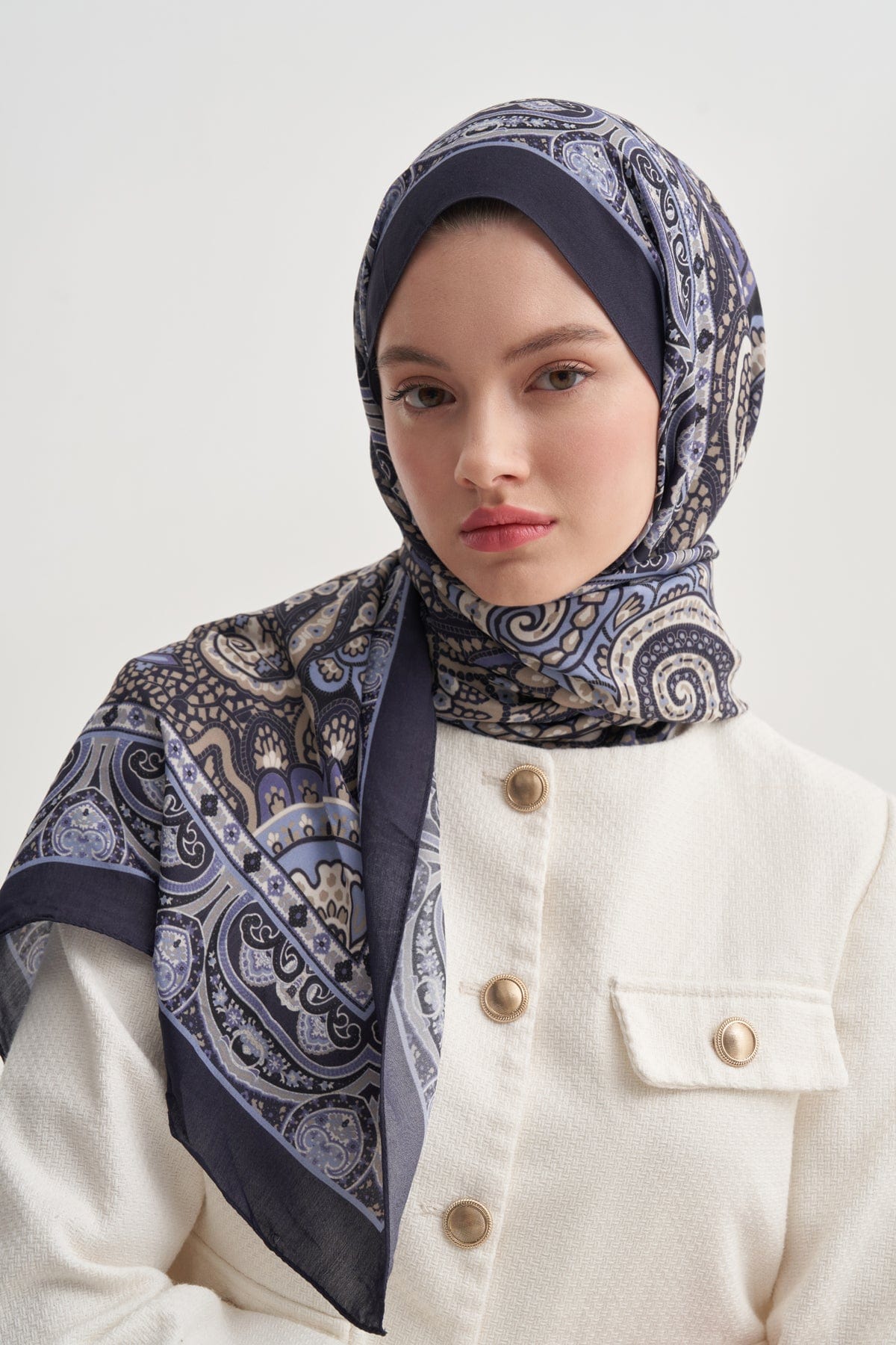 olea-nilla-cotton-scarf-deep-blue-3373.jpg