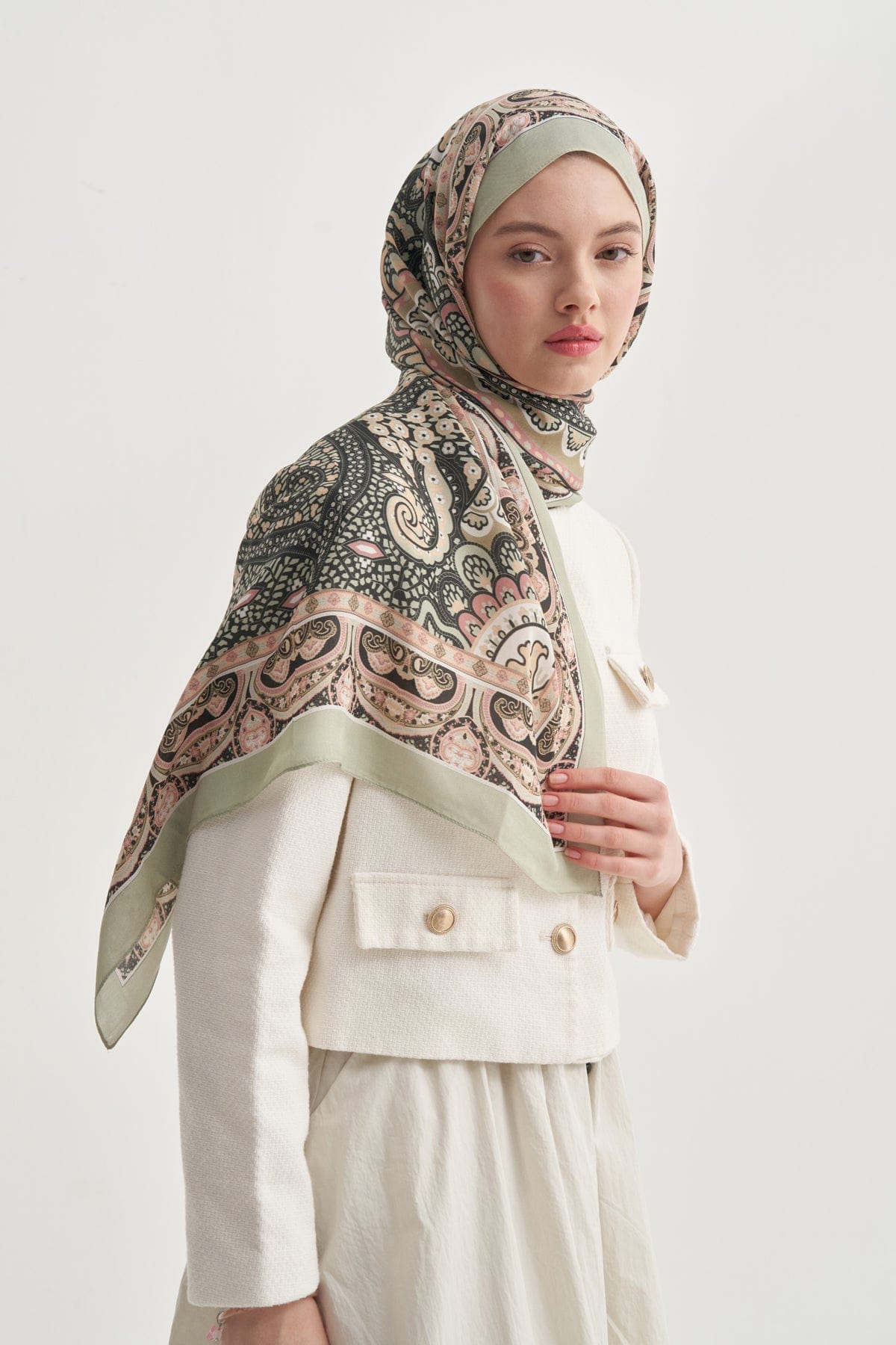 olea-nilla-cotton-scarf-soft-green-3382.jpg