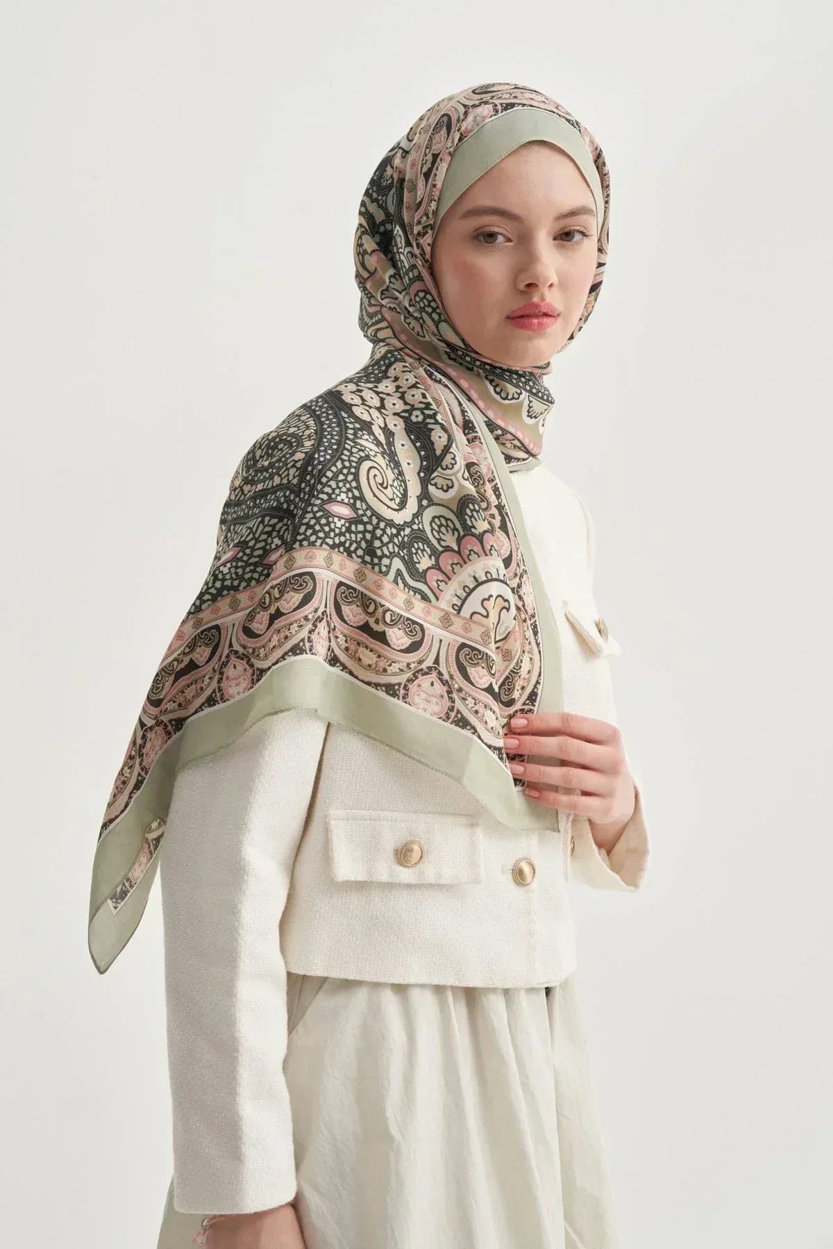 olea-nilla-cotton-scarf-soft-green-3382_709f089c-16ed-452e-9c9e-57e20403af40 - Carell Hijab