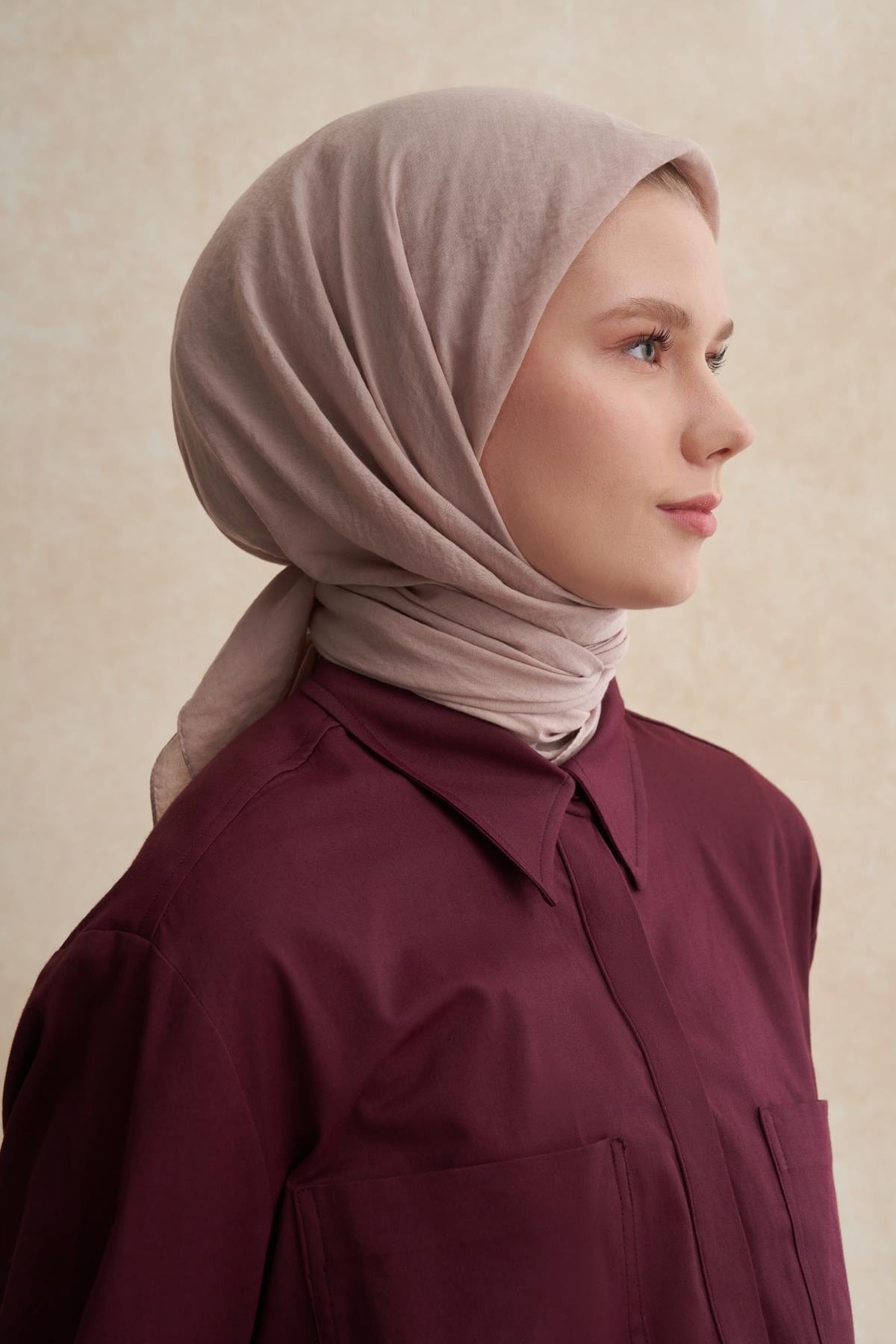 organic-cotton-crinkle-square-scarf-cream-1835.jpg