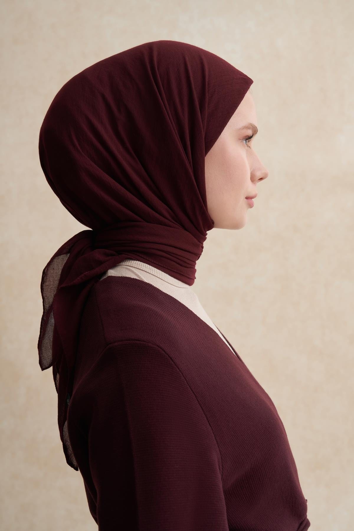 organic-cotton-crinkle-square-scarf-dark-burgundy-1940.jpg