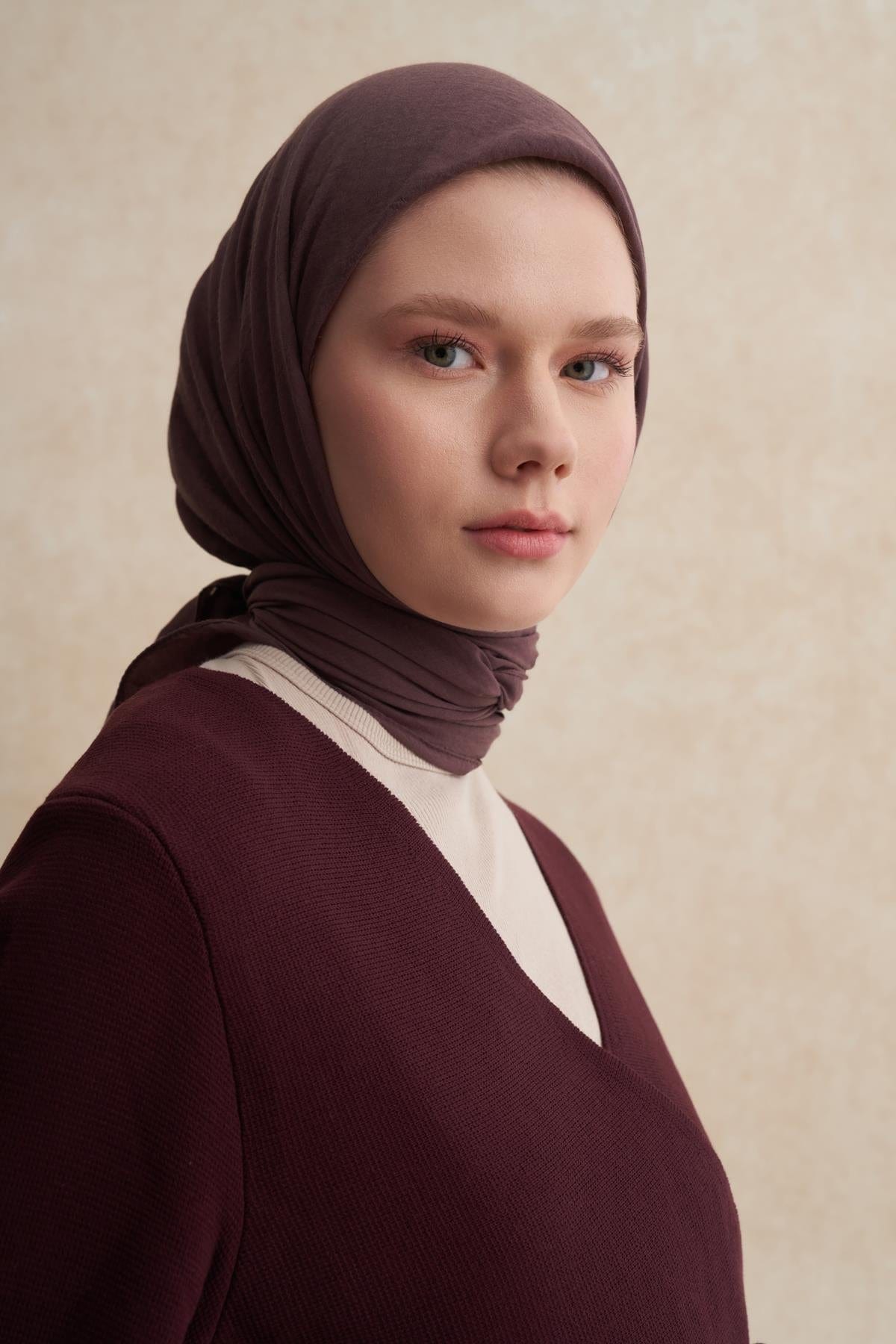 organic-cotton-crinkle-square-scarf-dark-rose-1864.jpg