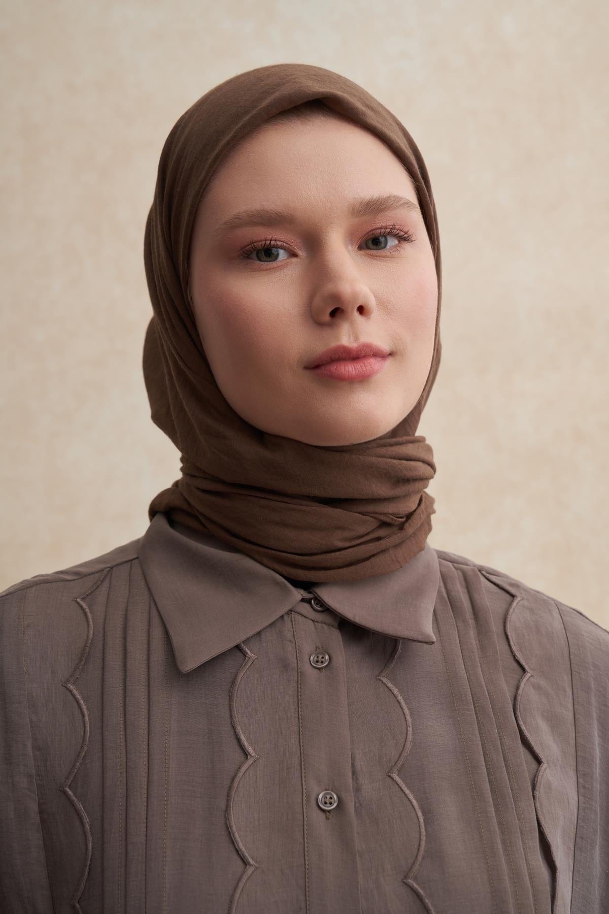 Organic Cotton Crinkle Square Scarf Dusty Brown