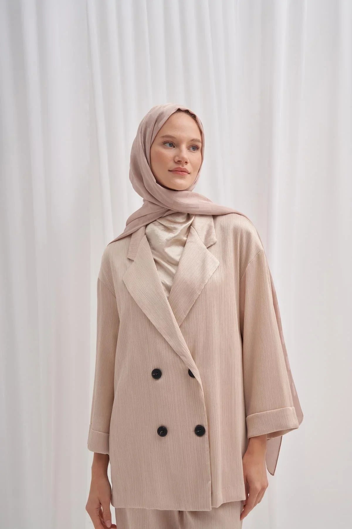 pinstripe-jacquard-italian-silk-scarf-cream-2234.jpg