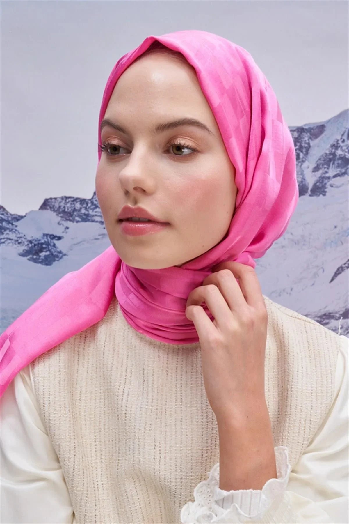 pinstripe-jacquard-italian-silk-scarf-deep-pink-3031_3c1b5b4a-9f4e-403a-a4c0-27858512735d.jpg