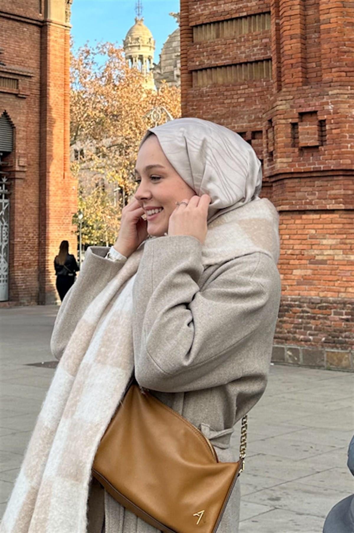 Rana's Choice:Symmetric Jacquard Italian Silk Scarf Camel