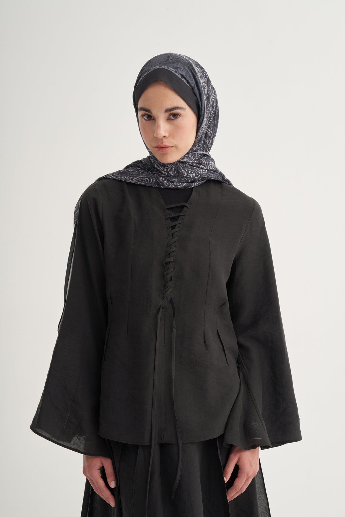 Ravena Nilla Cotton Scarf Black