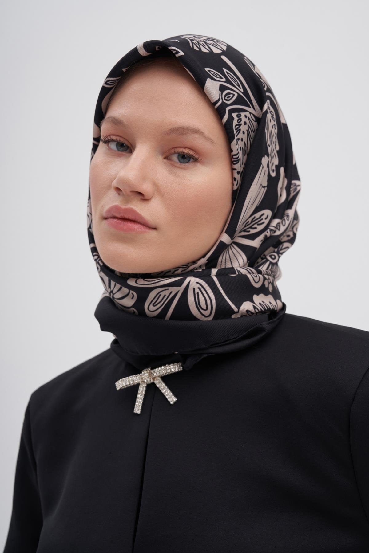 Rose Black Mulbary Square Scarf