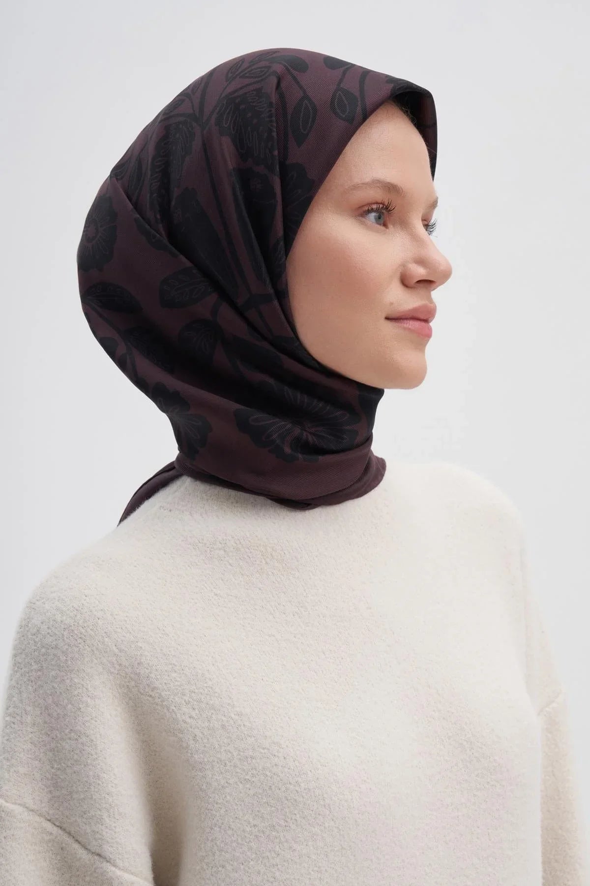 rose-burgundy-mulbary-square-scarf-167.jpg