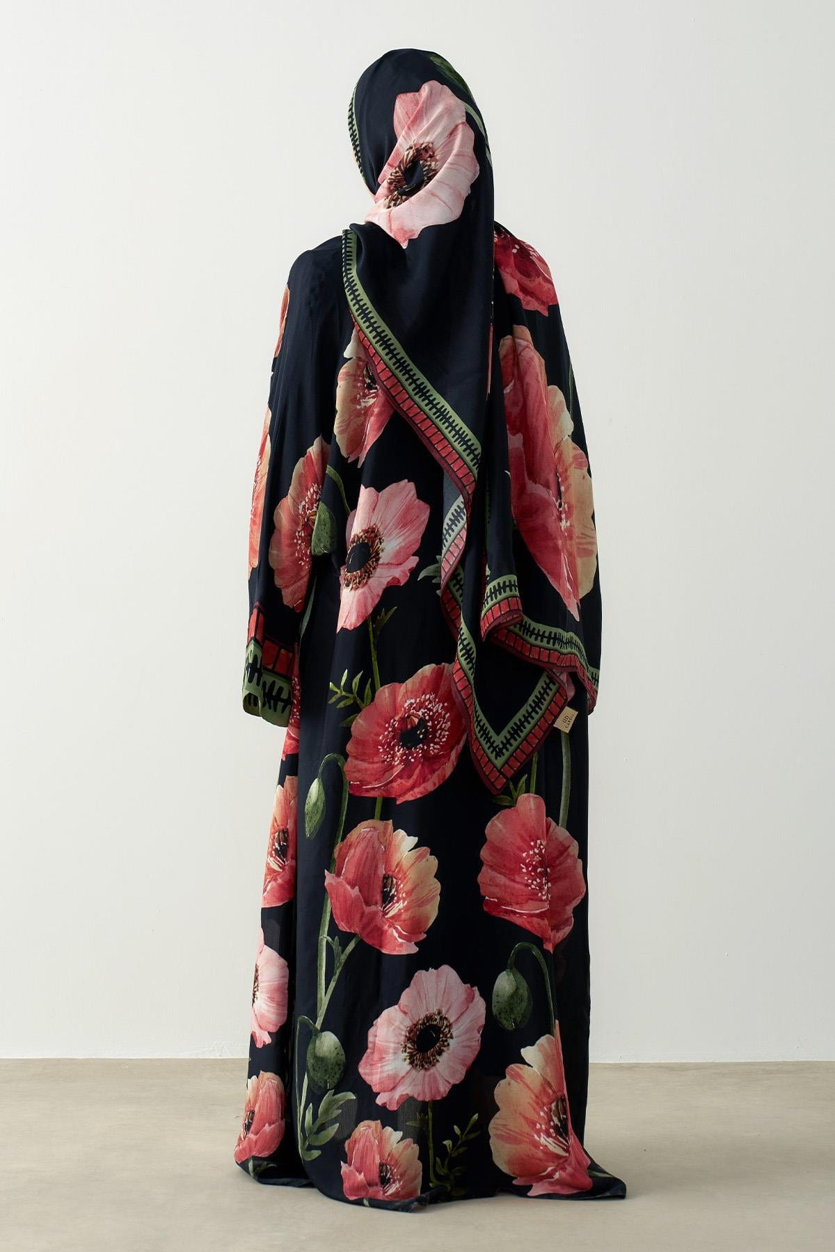 Roselle Viscose Abaya Black
