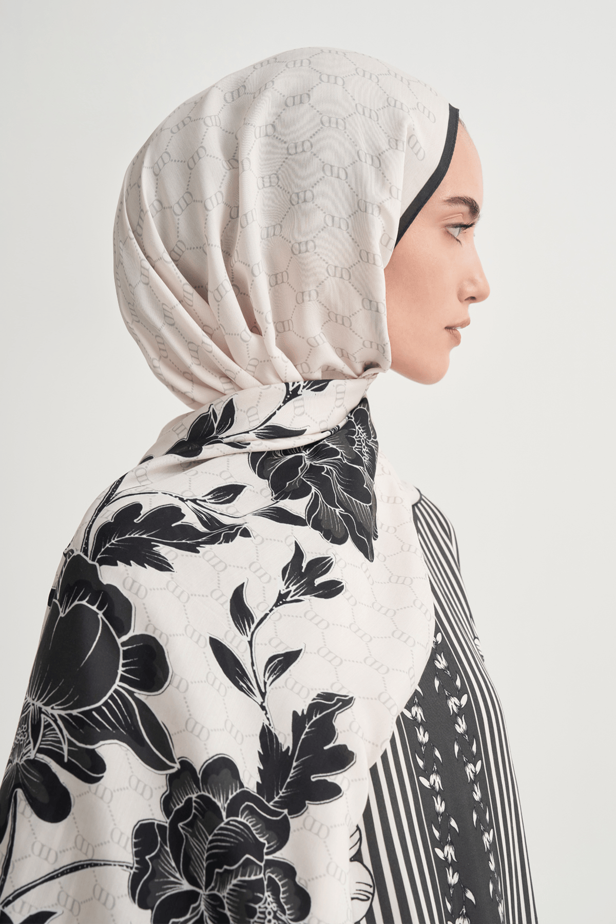 Novera Monogram Viscose Scarf Cream