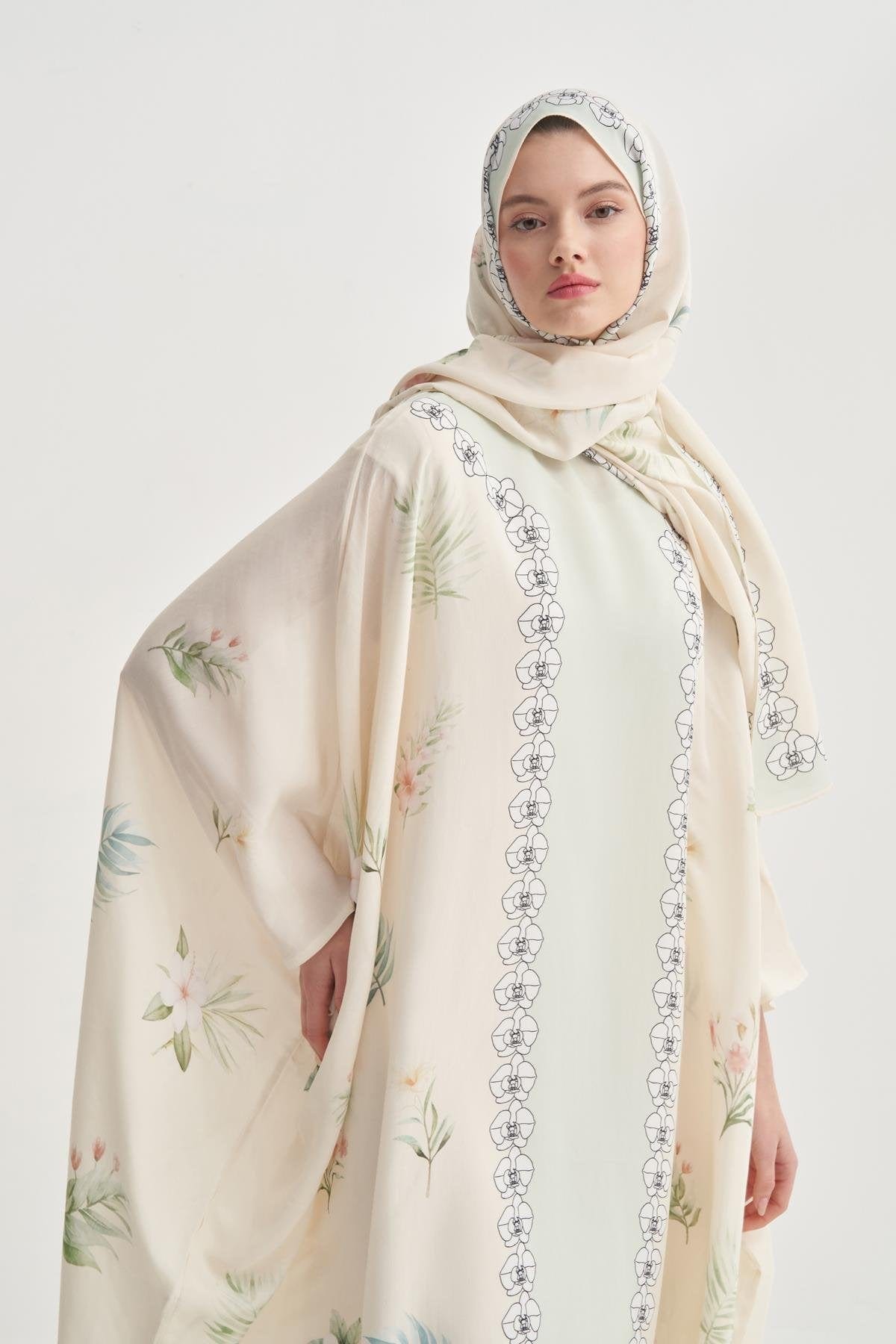 Rosmina Viscose Kaftan Cream