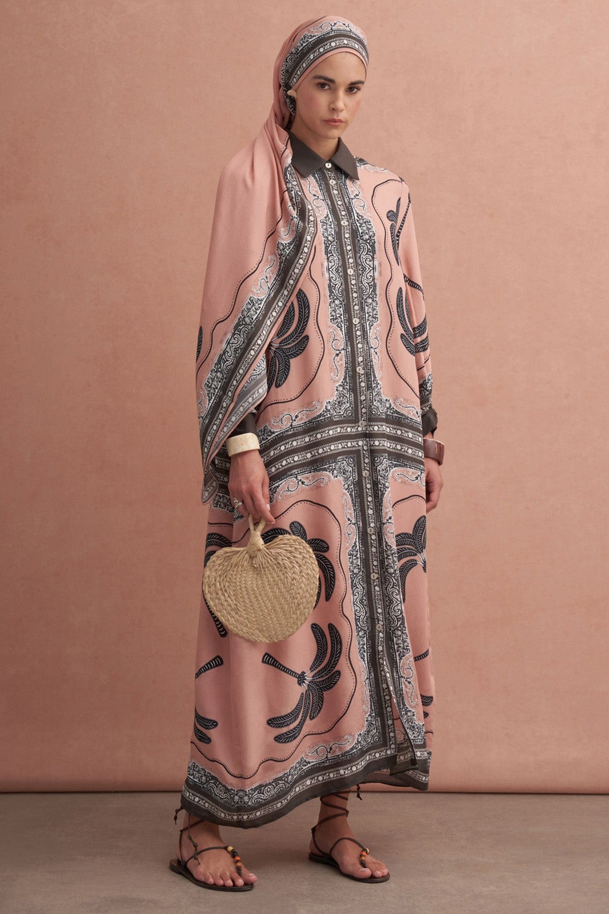 safira-viscose-dress-soft-pink-2552_eee18556-47ea-462d-b56a-b64a55f18bcd.jpg