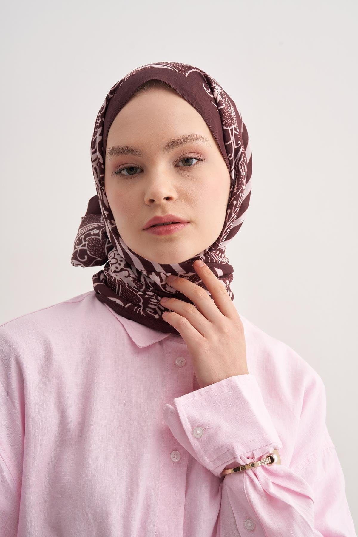 sahra-vela-viscose-scarf-burgundy-2370.jpg