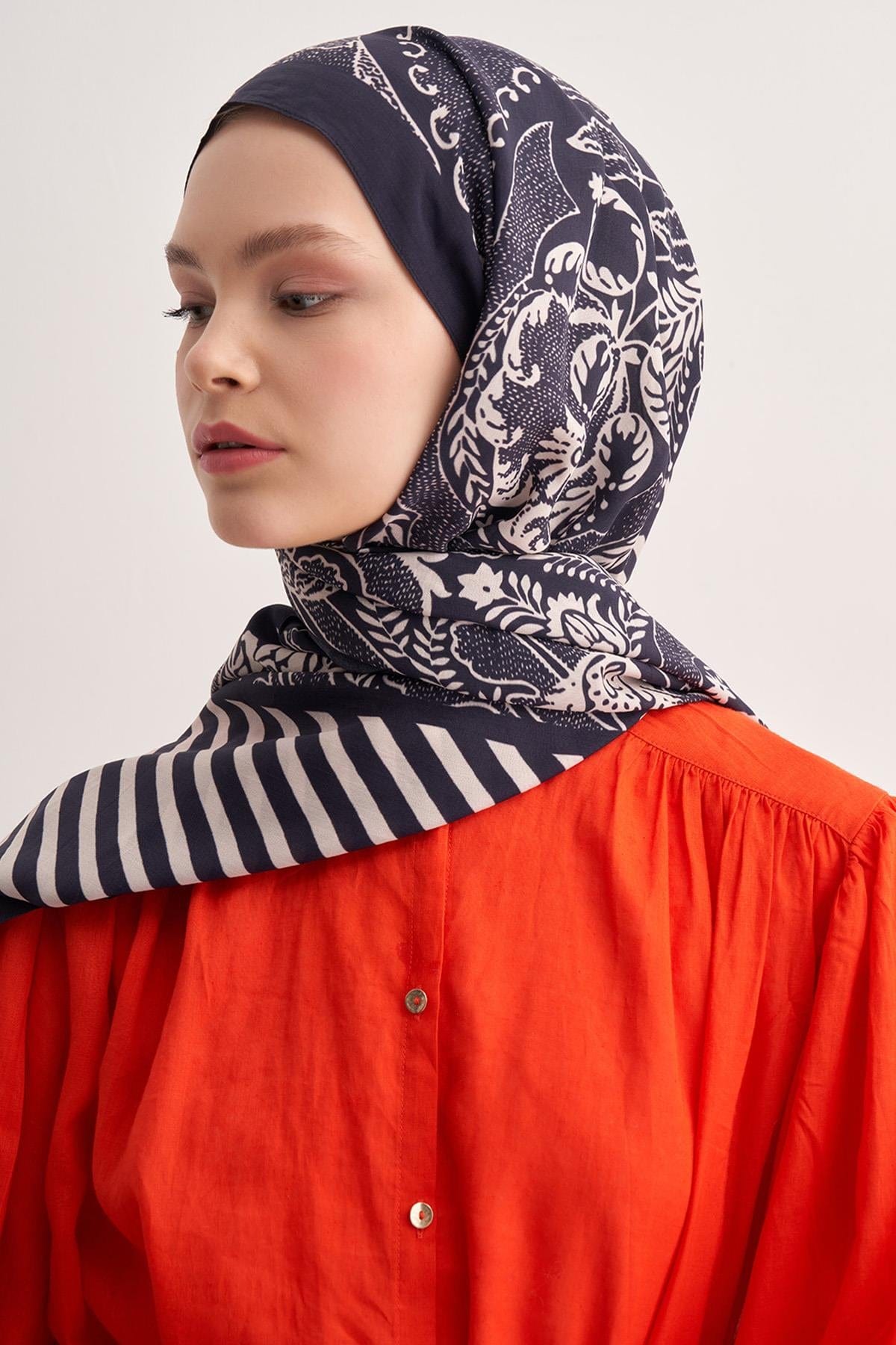 Sahra Vela Viscose Scarf Dark Navy