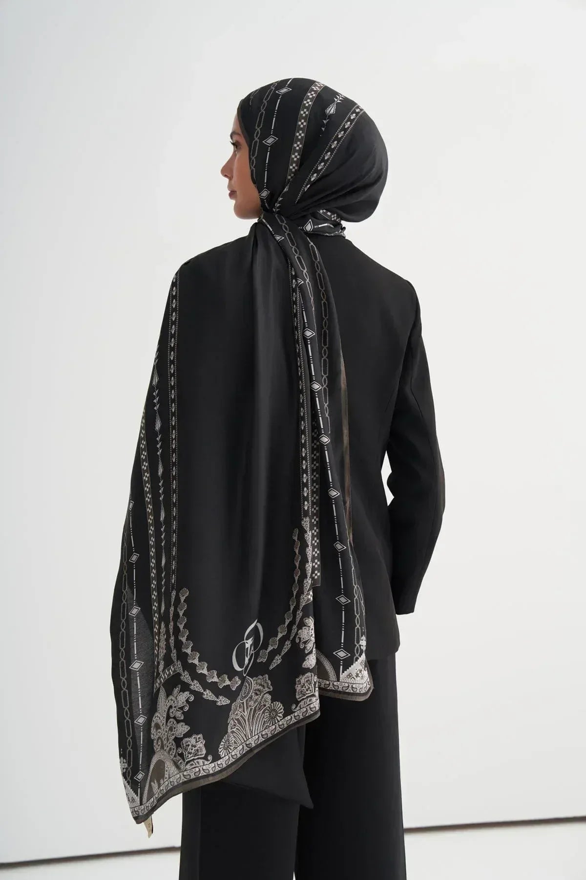 saphira-incira-viscose-scarf-anthracite-5078 - Carell Hijab