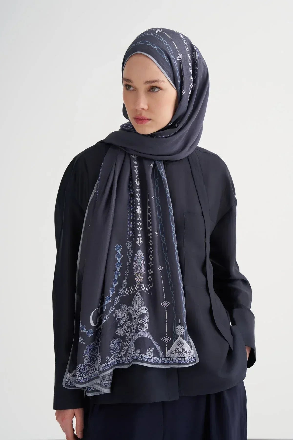 saphira-incira-viscose-scarf-blue-5072 - Carell Hijab