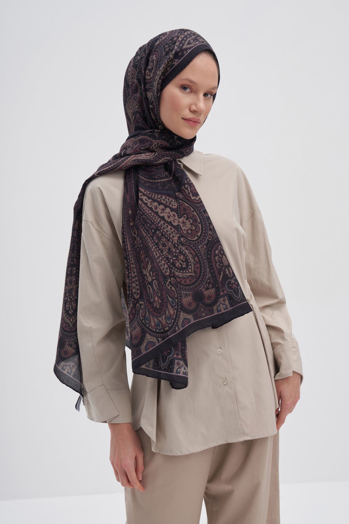 Saphire Early Silk Scarf Dark Rose