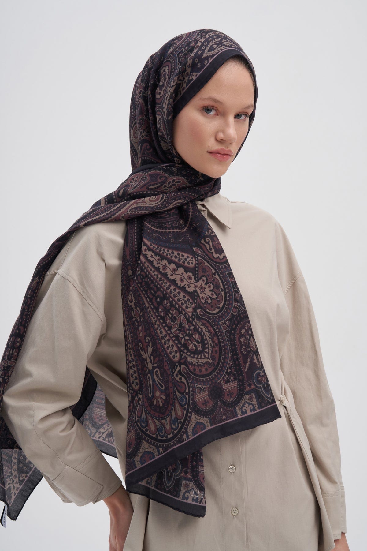 Saphire Early Silk Scarf Dark Rose