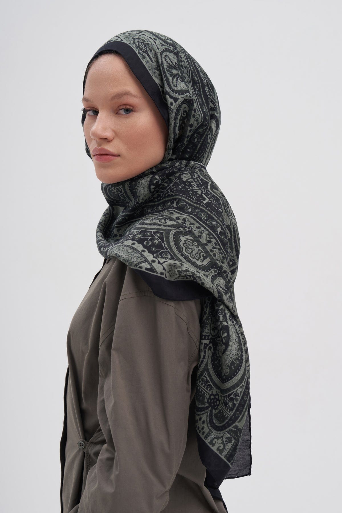 Saphire Early Silk Scarf Soft Green