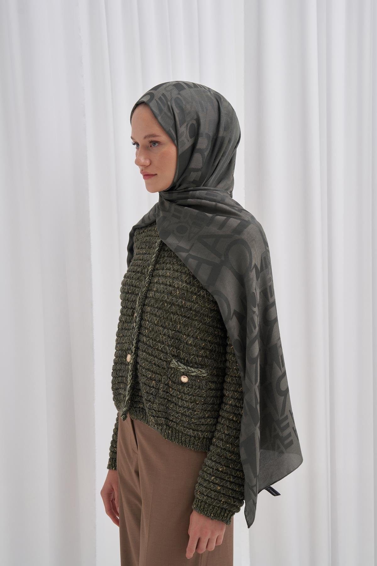 script-pattern-jacquard-italian-silk-scarf-army-green-650.jpg