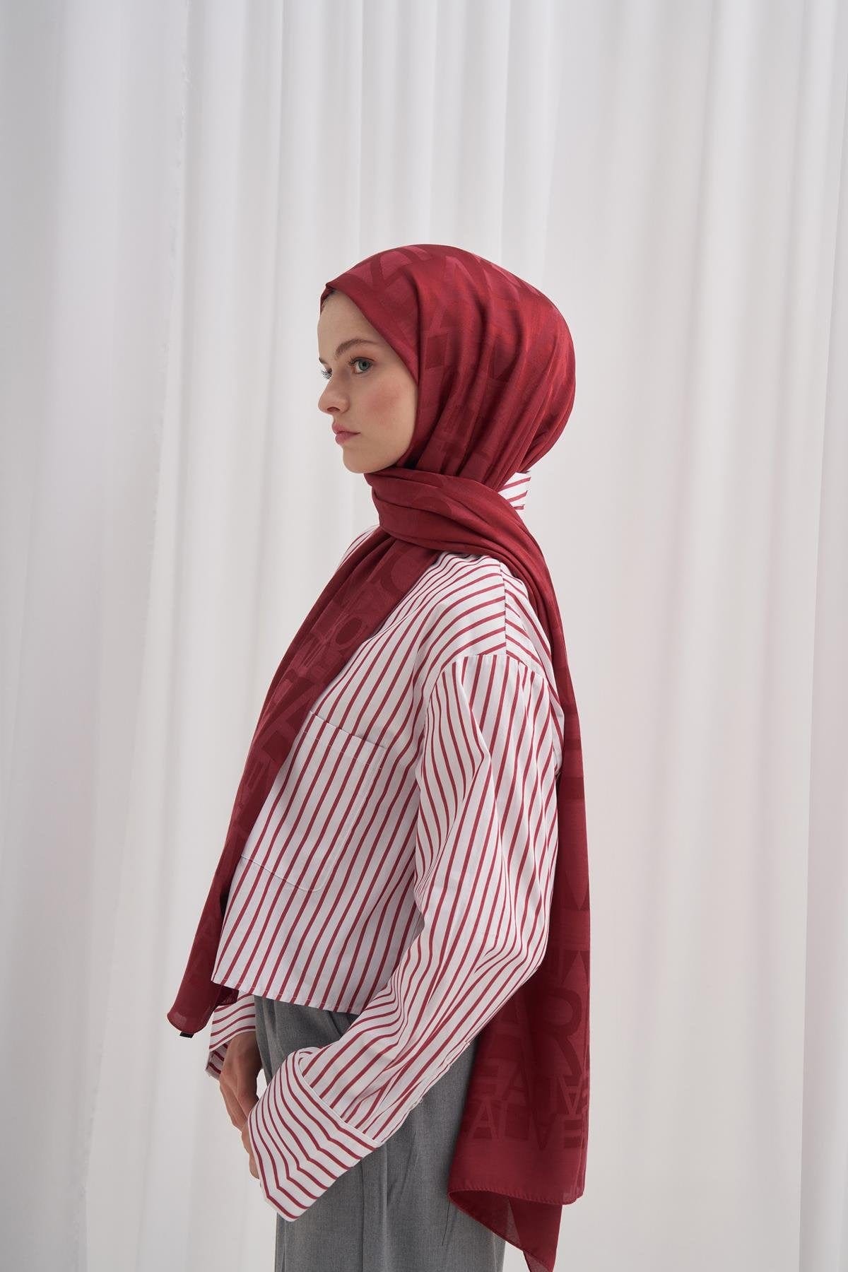 script-pattern-jacquard-italian-silk-scarf-burgundy-767.jpg
