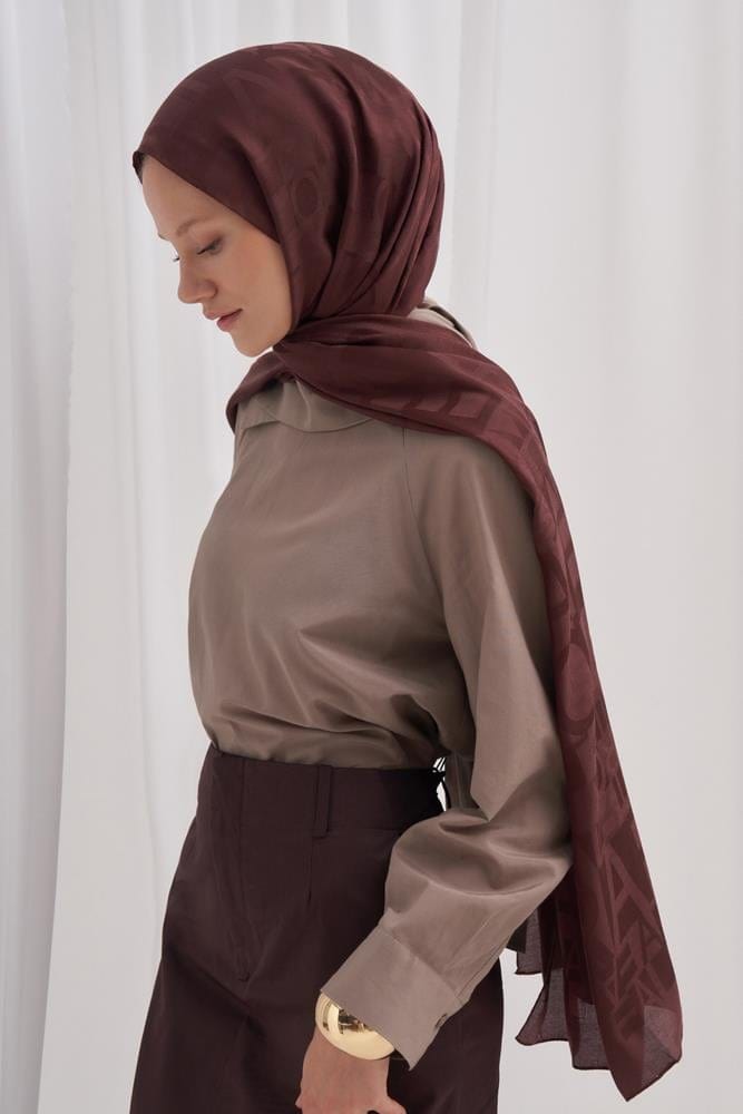 script-pattern-jacquard-italian-silk-scarf-dark-brown-780_bf73cc0d-da5c-4656-9d01-8b2000217760.jpg