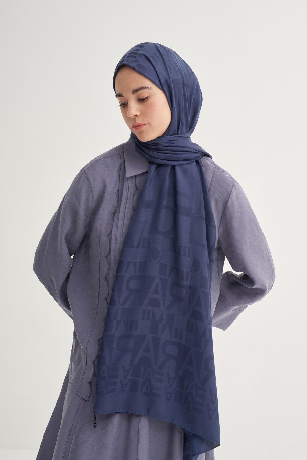 script-pattern-jacquard-italian-silk-scarf-deep-blue-673.jpg