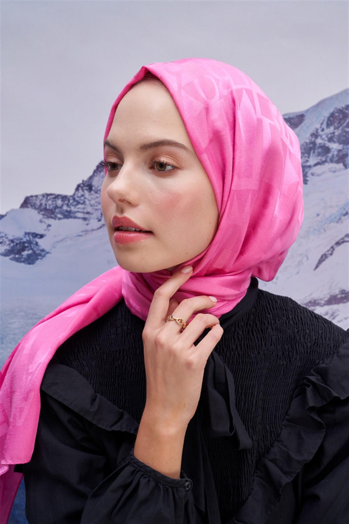 script-pattern-jacquard-italian-silk-scarf-deep-pink-661.jpg