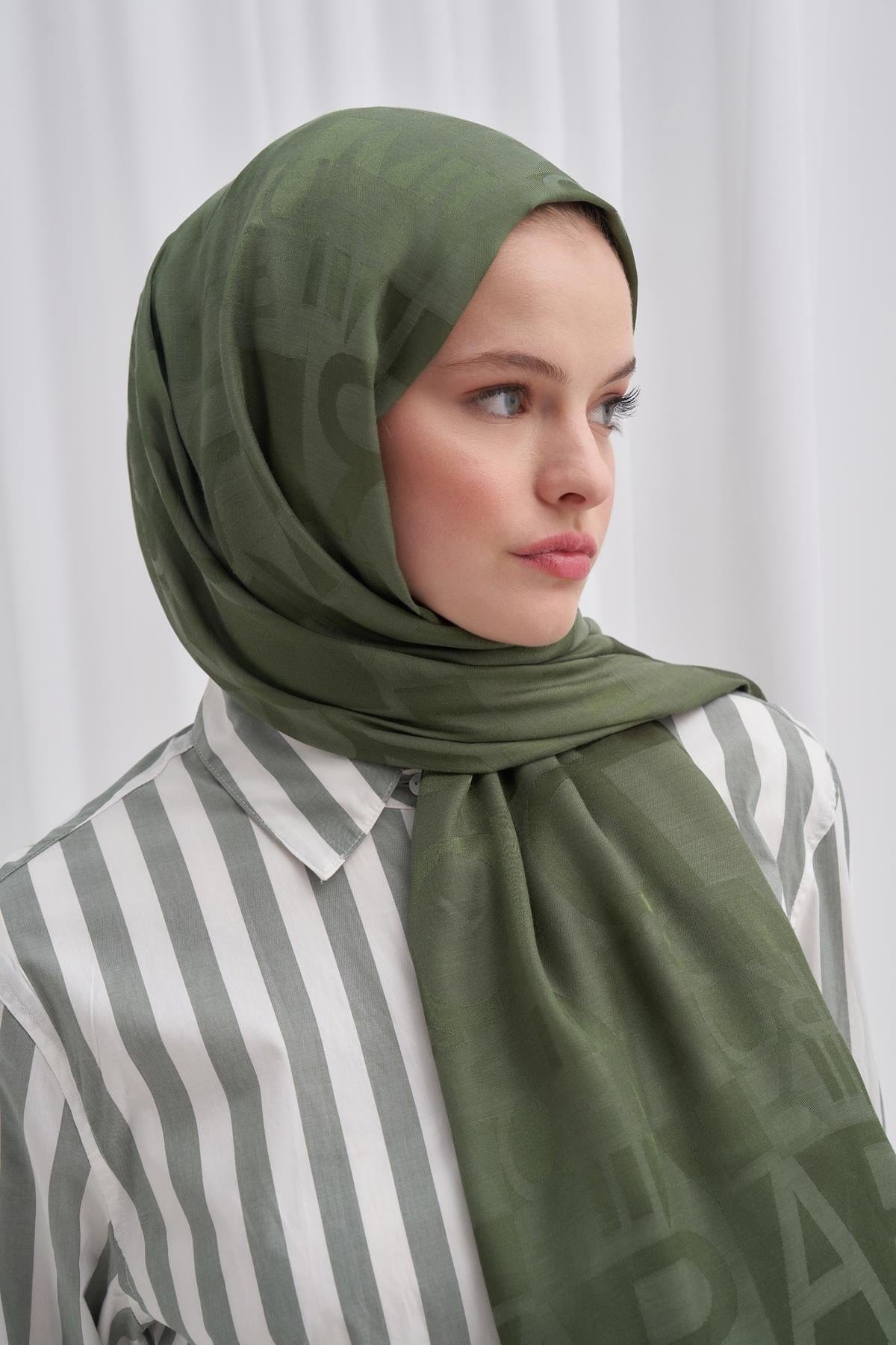 Script Pattern Jacquard Italian Silk Scarf Evergreen