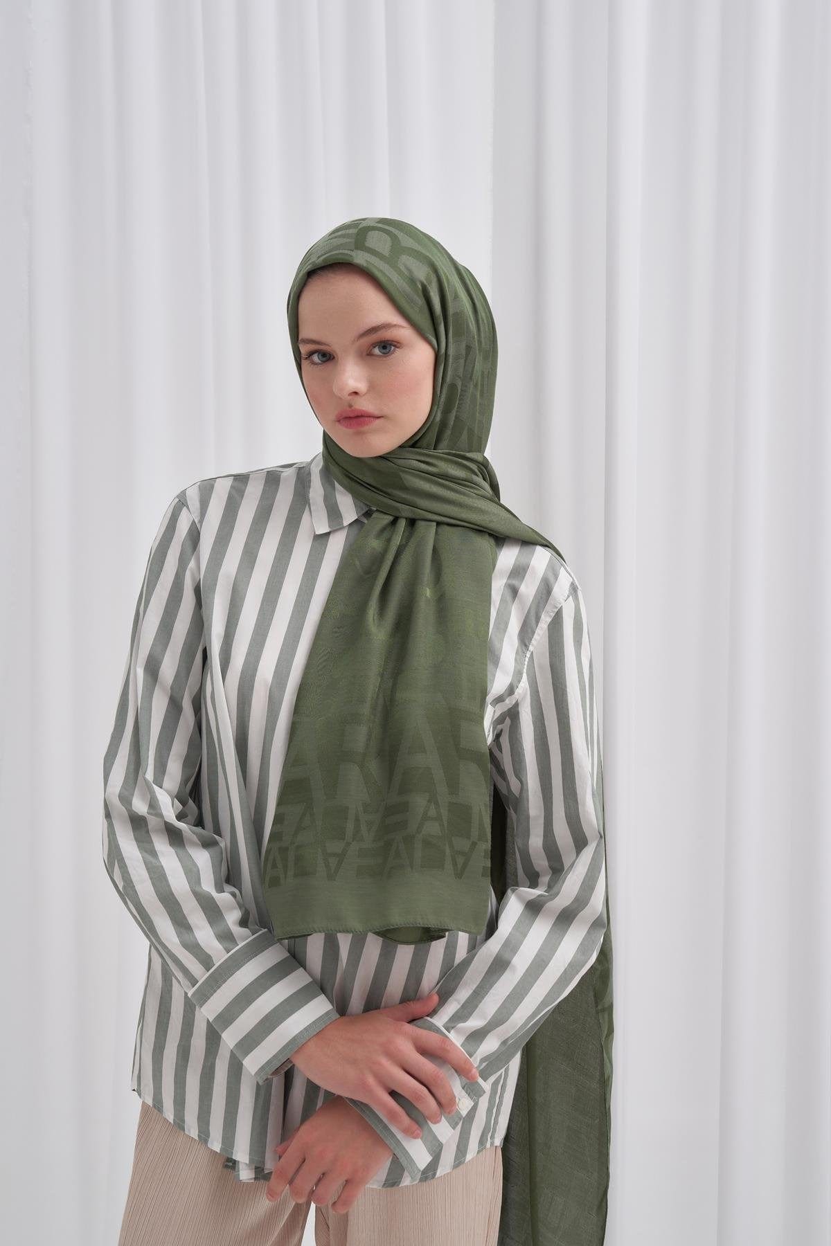 Script Pattern Jacquard Italian Silk Scarf Evergreen