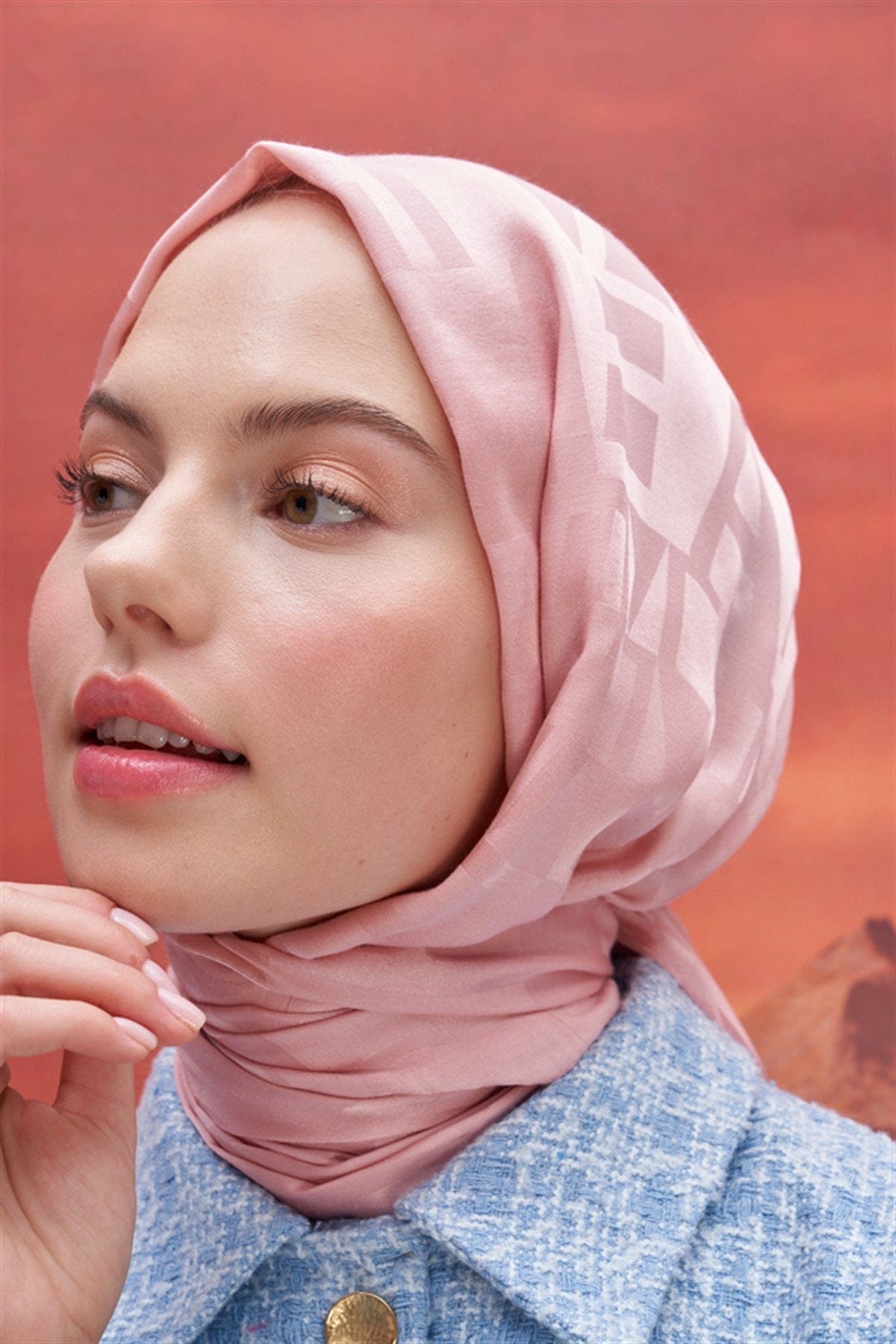 script-pattern-jacquard-italian-silk-scarf-powder-pink-539.jpg